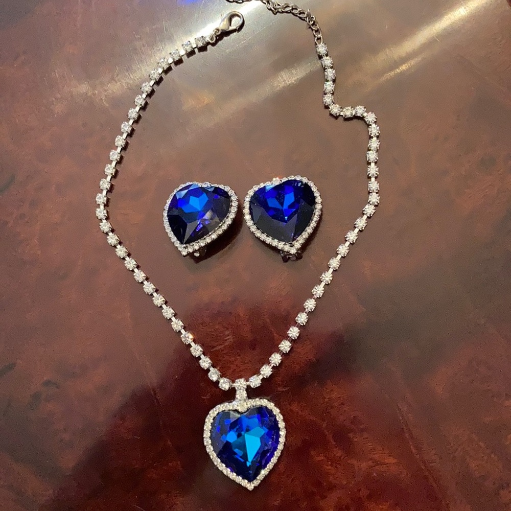 Necklace set
